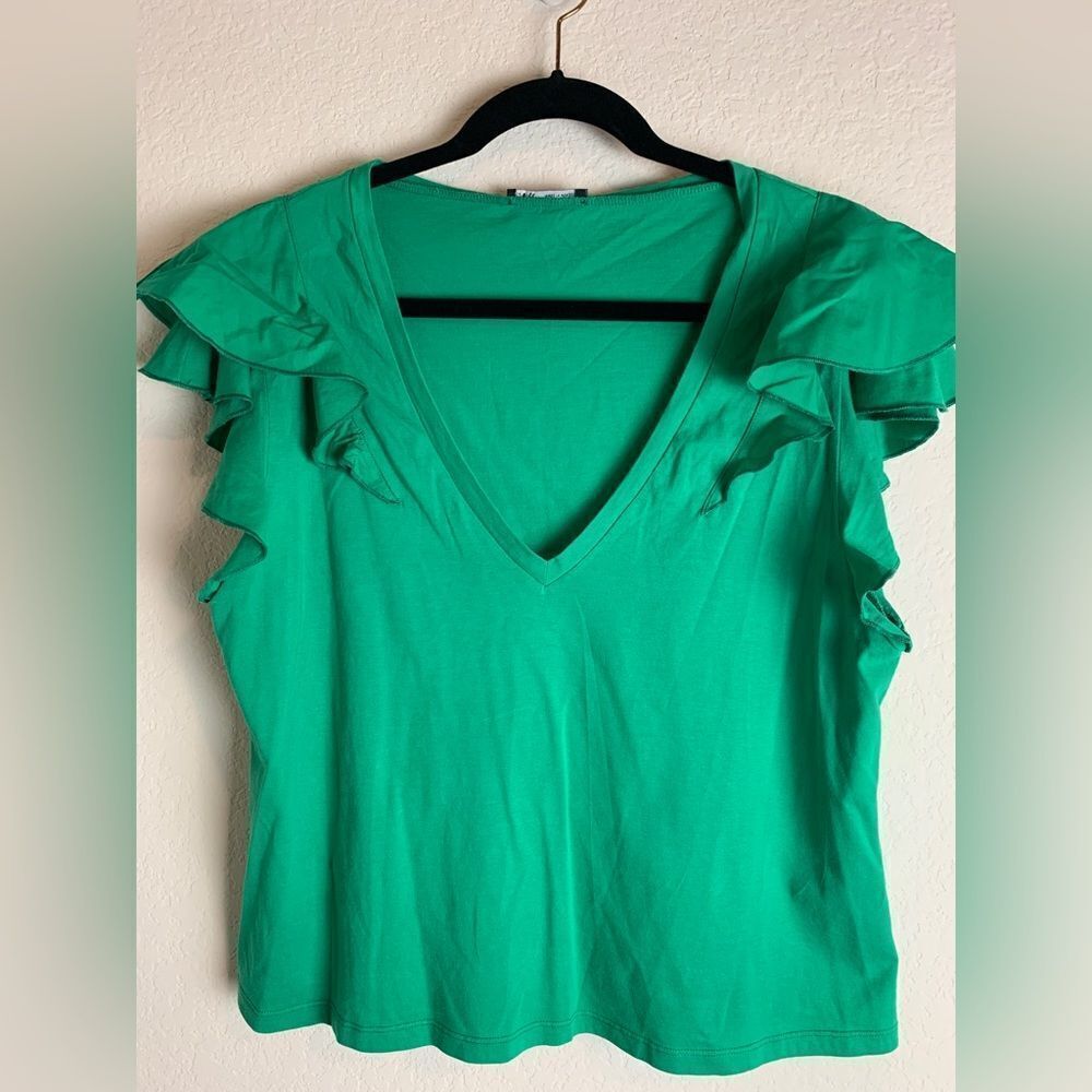 Zara emerald t shirt.